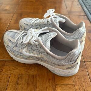 Nike Women's P-6000